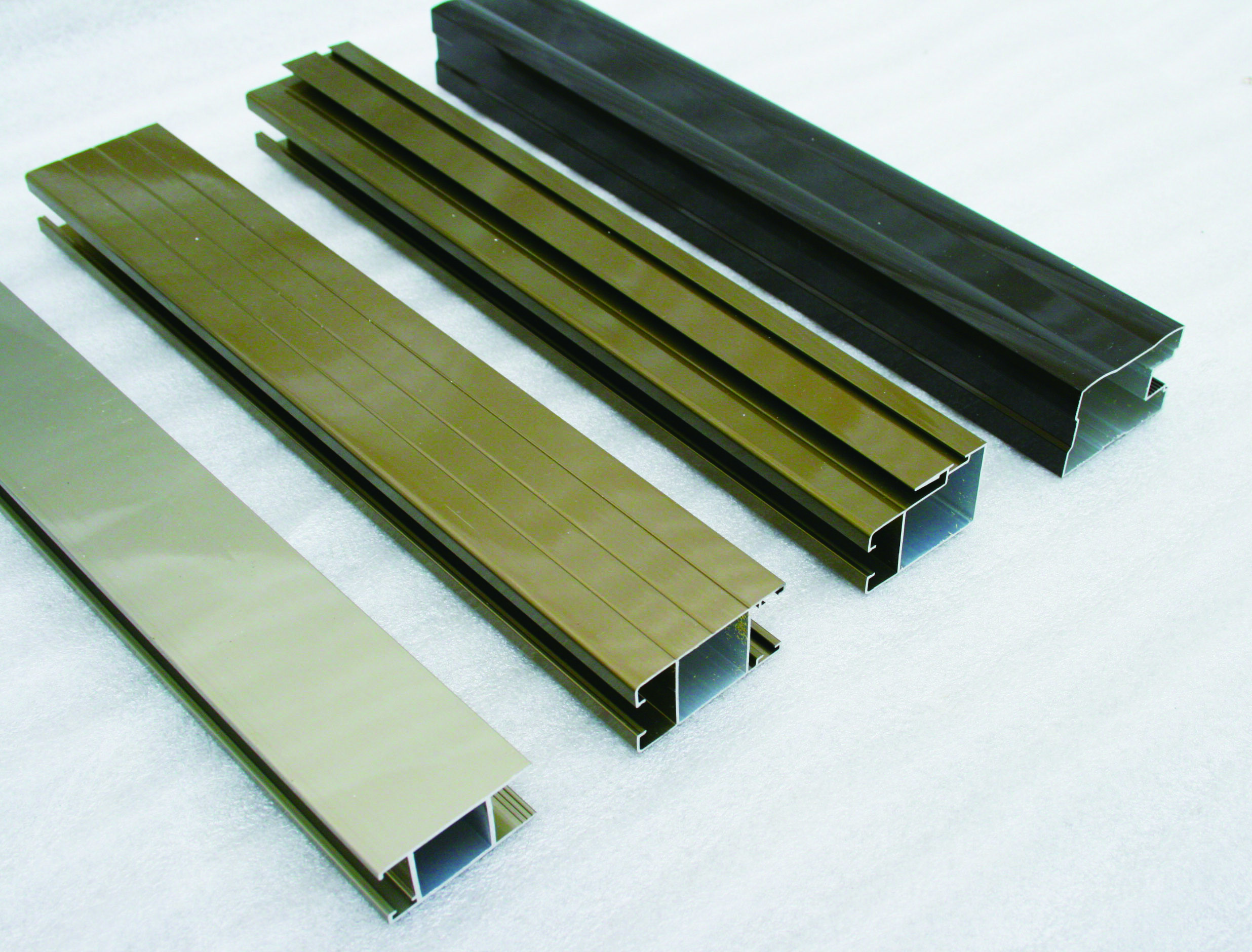 2MM T6 6005 Electrophoresis Anodized Aluminum Extrusions