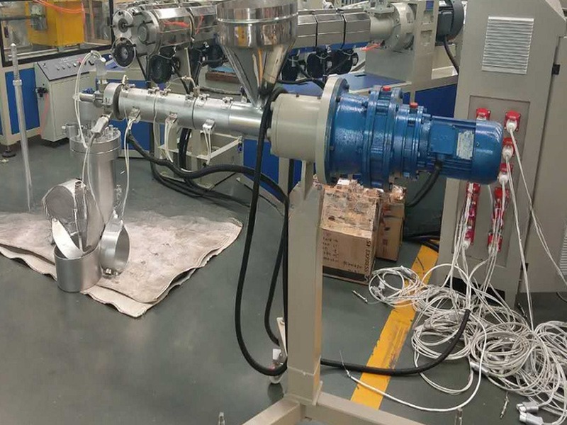 New Model Supply HDPE Pipe Extrusion Machine Plastic Pipe Making Machine