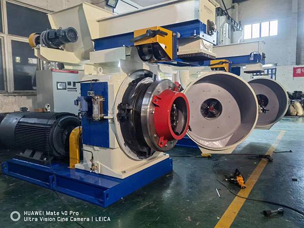 Large Capacity 200kw Wood Pellet Mill 4T/H Sawdust Wood Pellet Making Mill