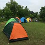 4 Person Pop Up Camping Tent 170T Polyester Waterproof Camping Tent 1.40kgs