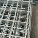 200mm Industrial Steel Grating with Hot-Dip Galvanized Corrosion Resistance