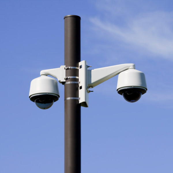 China Factory Wholesale Galvanized Steel Circular CCTV PTZ Camera Monitoring Pole