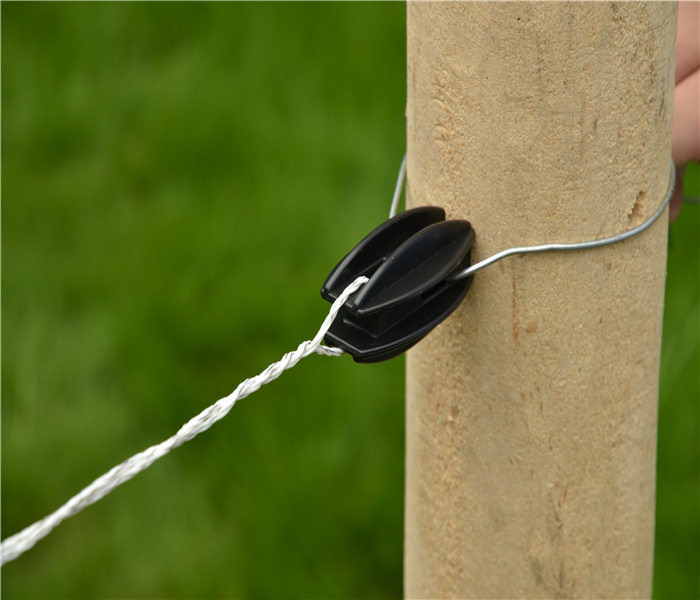 PP End Strain Electric Fence Insulators For Medium Tension Black Color With Weight 15.5g
