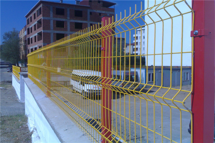 Pvc Coated 6mm 3d Welded Wire Fence For Highway