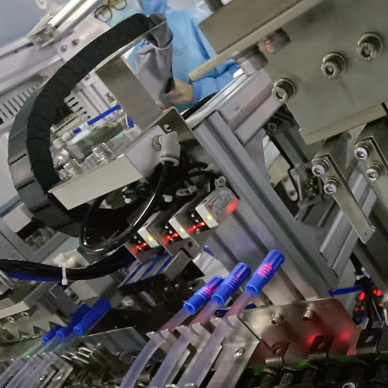 PLC Controlled Infusion Set Assembly Machine Infusion Extension Tube Assembly And Bagging Equipment