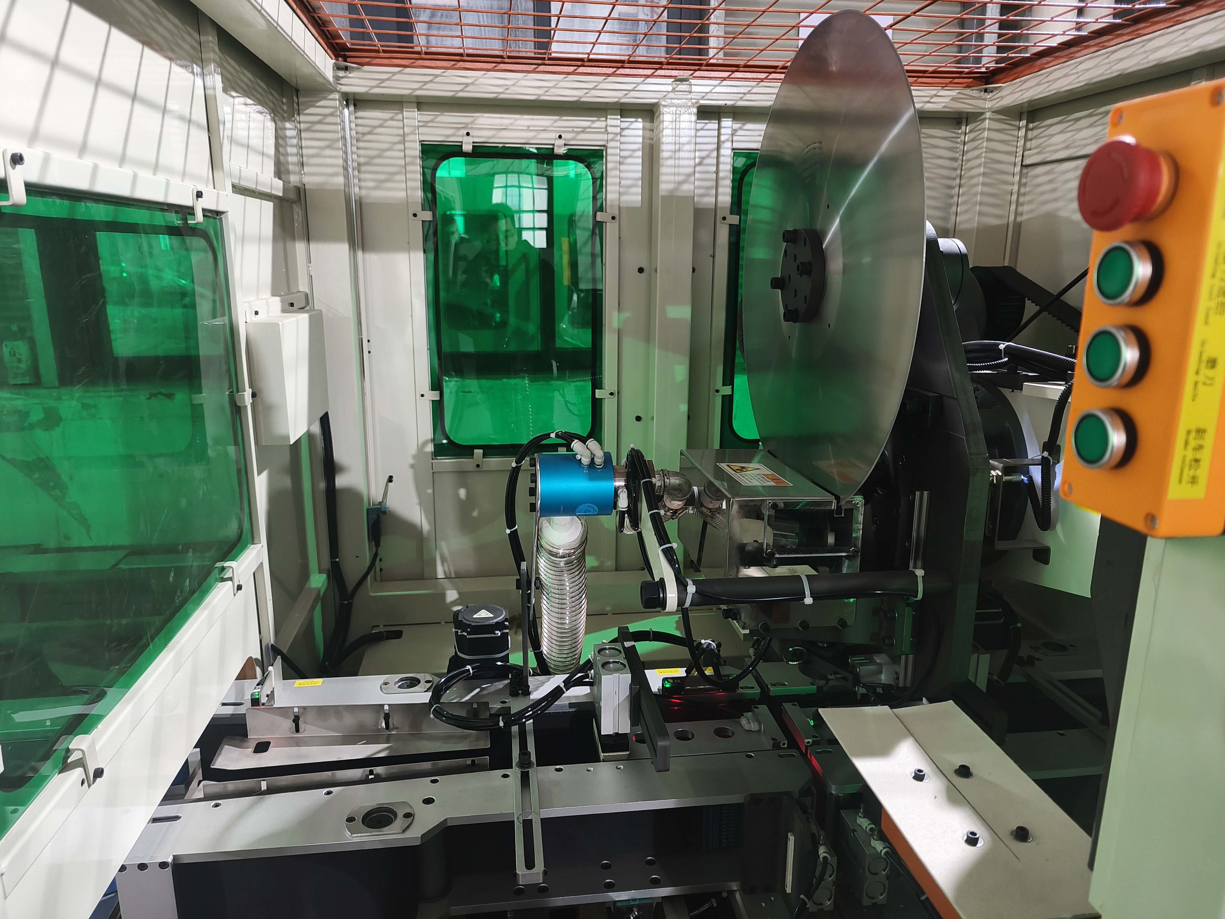 High capacity facial tissue paper and hand towel log saw cutting machine