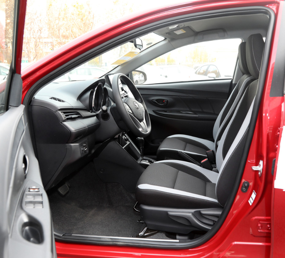 Cheap Toyota YARiS L 2022 X 1.5L CVT 5 Door 5 seats Hatchback Small Car Specialized New/Used EV/Gasoline Car Supplier