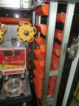 shopping mall energy 220V 50HZ orange vending machine