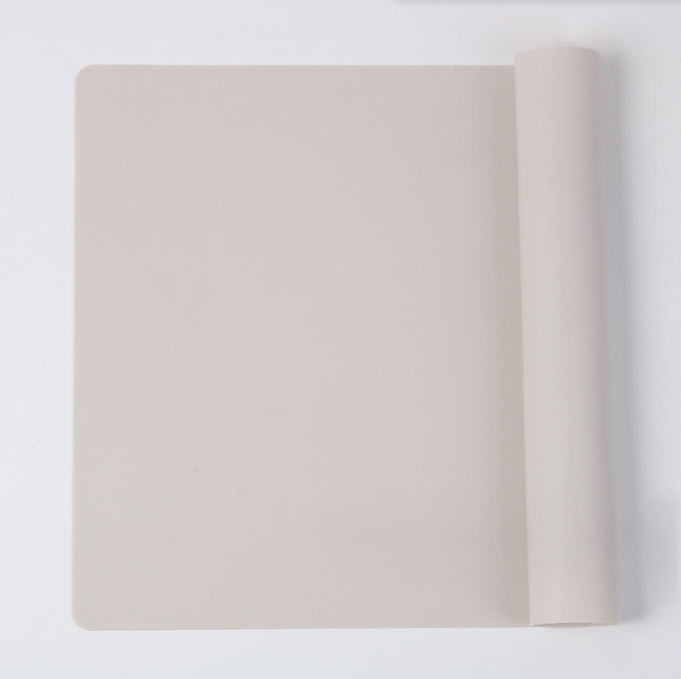 Design Style None Silicone Table Cloth Non-Slip Rectangle 40x30cm Water Resistant Desk Cover
