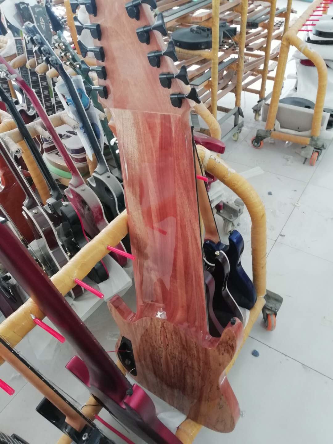 Grand 17 strings bass guitar mahogany body neck rosewood fingerboard wireless inlay logo and shape can be customized
