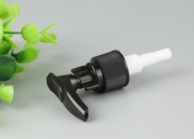 Mini Size 20mm Liquid Soap Dispenser Pump With A Clip And Pipe