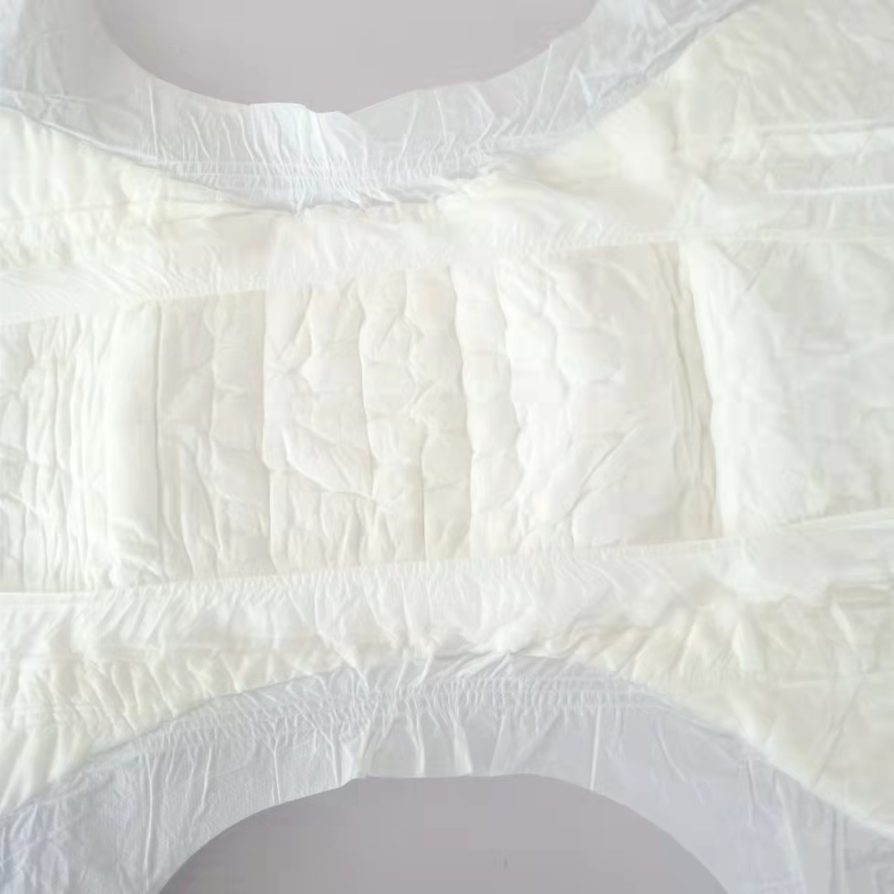 High Absorbency Incontinence Adult Diaper in White Material with Japan SAP