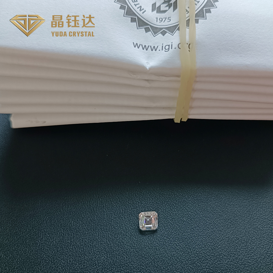 Polished Lab Created Diamond Asscher Cut VVS HPHT With IGI Certification