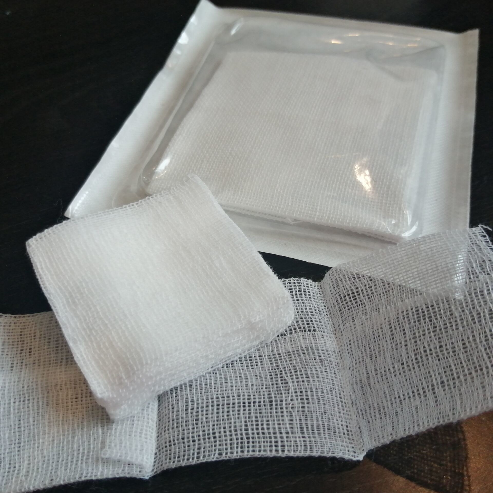 Medical Usage 5Pcs Square Gauze Swab for Wound Care and Cleaning