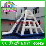 2015 hot sale qinda inflatable floating water slide