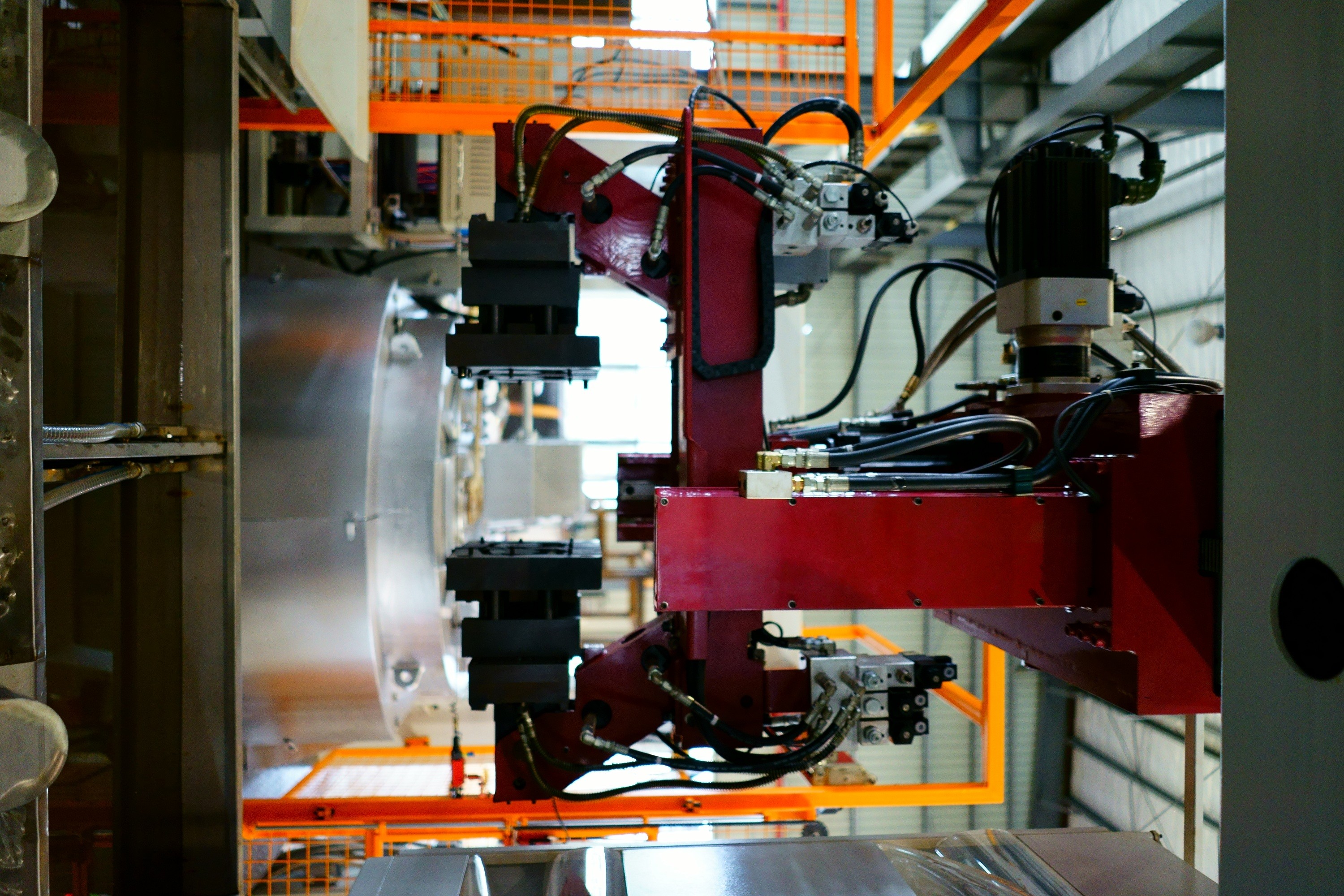 Fully Automatic Brass Die Casting Machine For Sanitary Fittings Faucets Water Meter