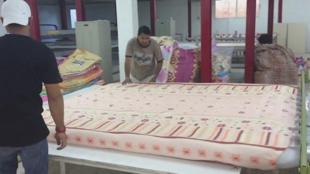 Fabric Bedding Foam Automatic Mattress Production Line Computer Quilting Machine