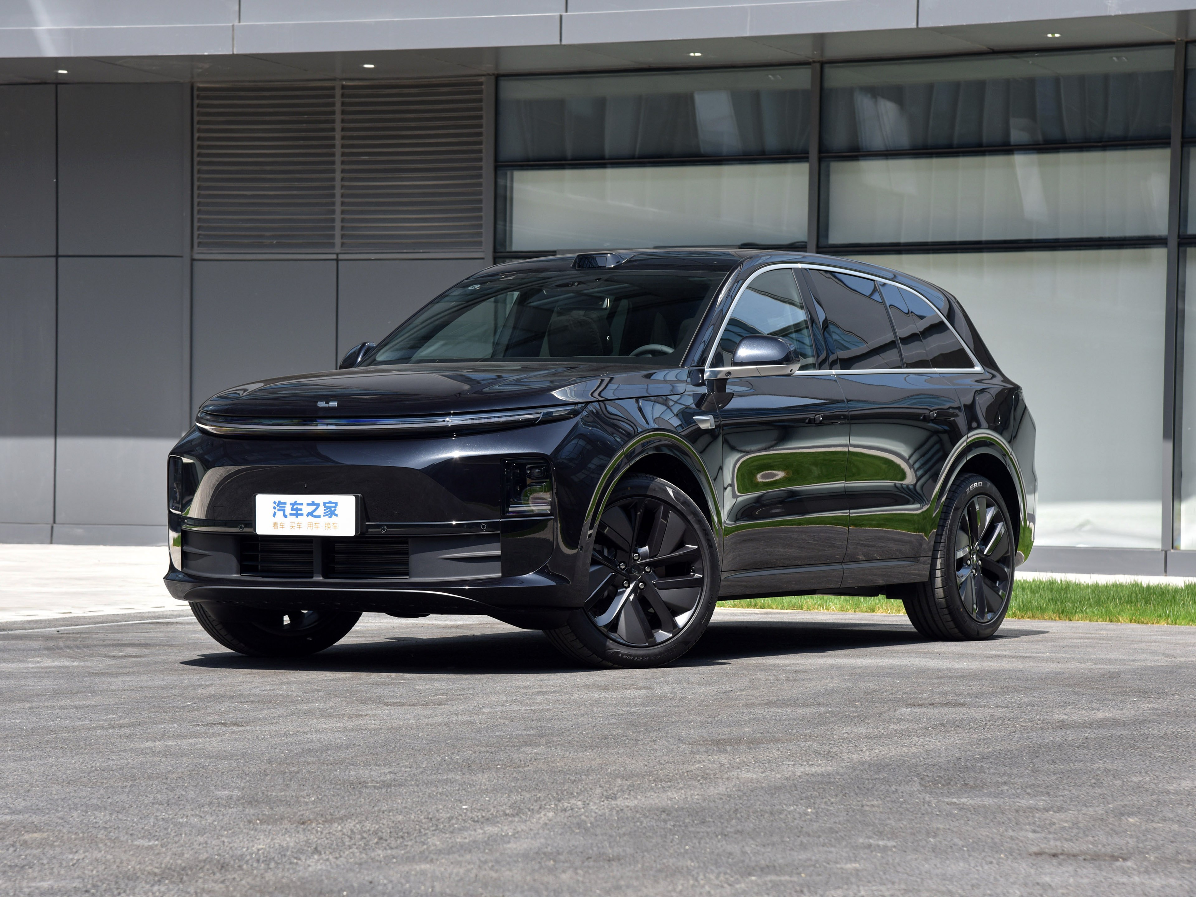 Leading Ideal Auto Li L6 Car 2024 Energy Car with Fast Charge in 0.33 Hours Long Range of 182km Maximum Speed of 180km/h