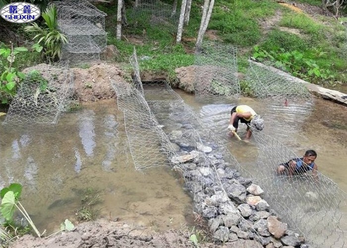 3mm Diameter Gabion Wire Baskets Astm En Standard Slope Protection
