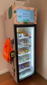 Wholesale Micron Smart Vending Fresh Food Snack Drink Smart Fridge Vending Machine With Card Reader from china suppliers