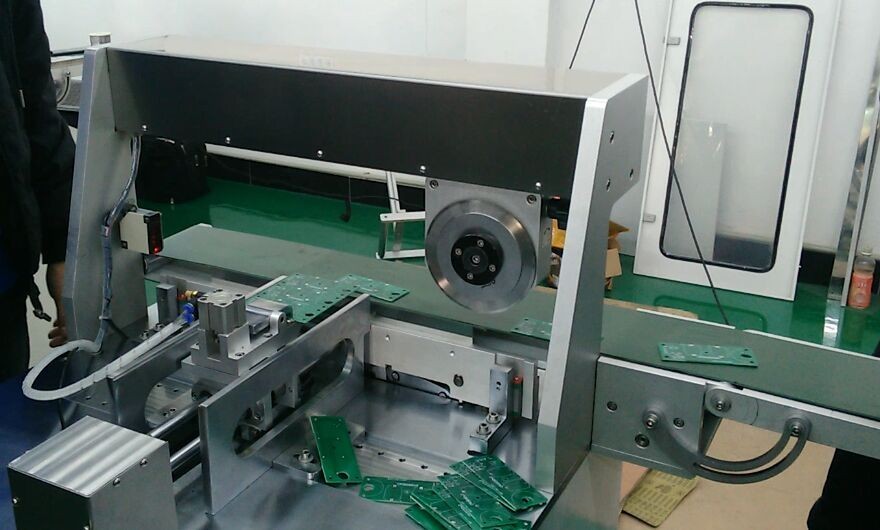 AC 230V / 110V Three Blade V Cut PCB Board , 1 Cut / s LED Strip Boards Separator