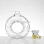 500ml Luxury Whisky Glass Bottles with Fashion Design and Embossed Logo
