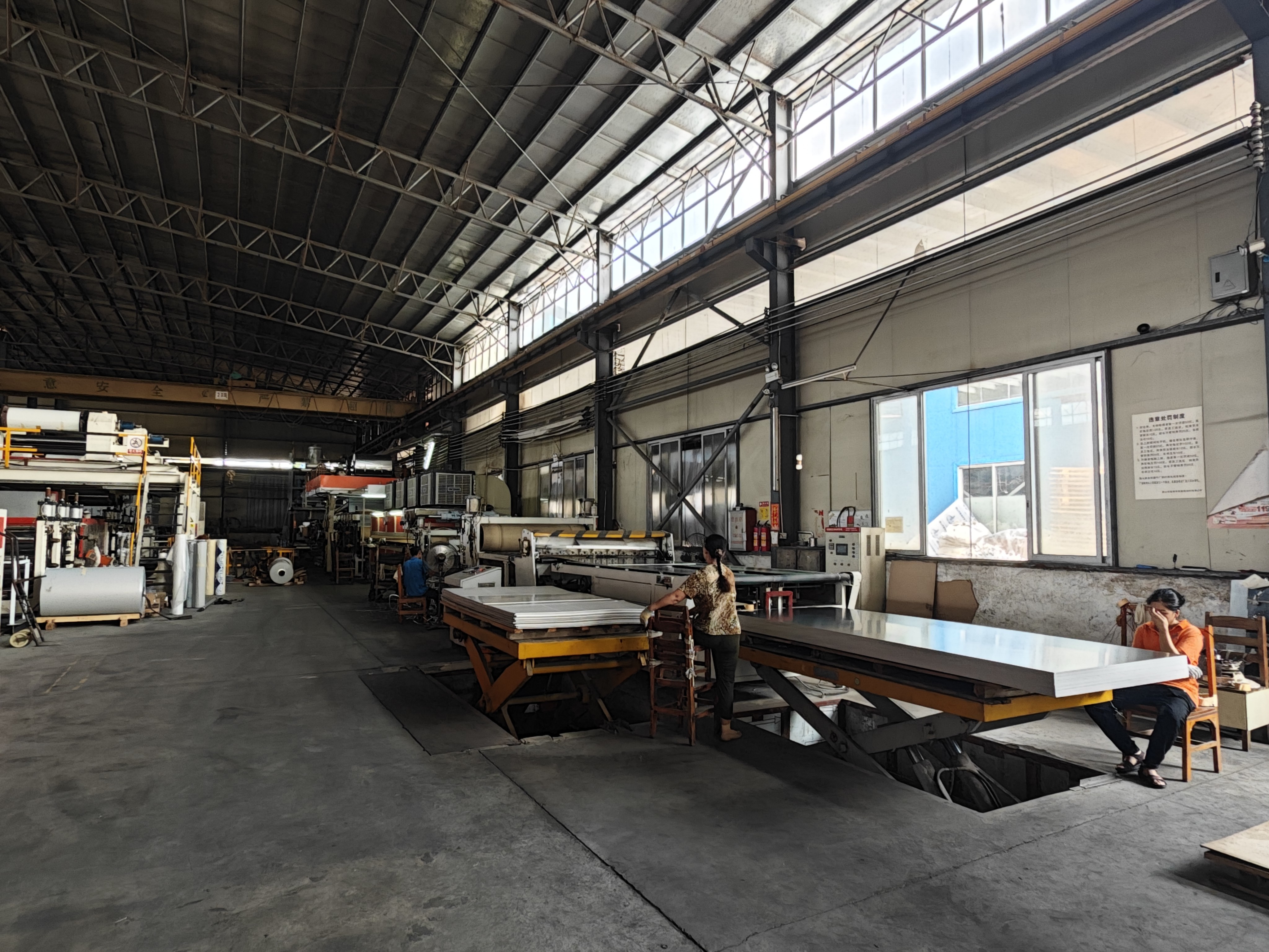 ACP Sheets Fire Rated 4.0mm, High Gloss Finish, 1220mm * 2440mm Size