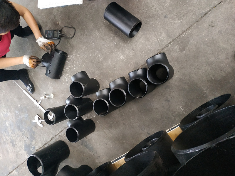 Butt Welded Steel Pipe Cap Black Galvanized Stainless Steel ASTM A182 F304