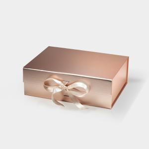 Wholesale Custom Luxury Paper Packaging Box Magnet Foldable Magnetic Gift Box Middle from china suppliers