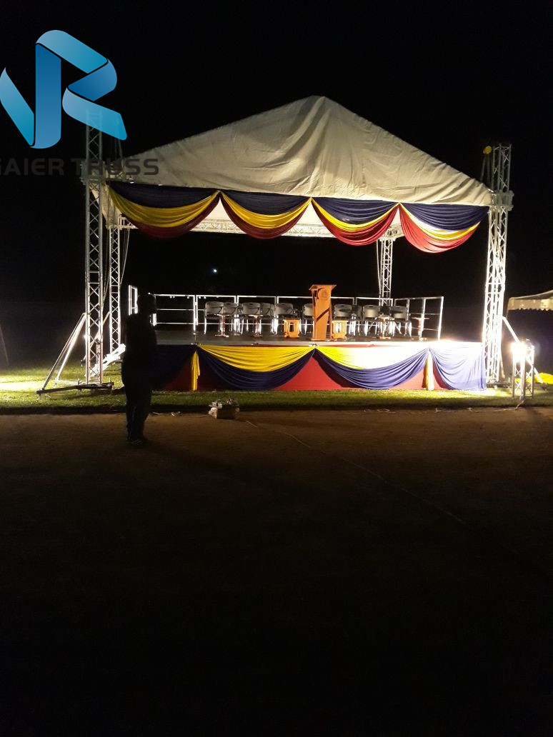 Studio / Event Curved Aluminum Truss Roof Systems High Loading Capacity