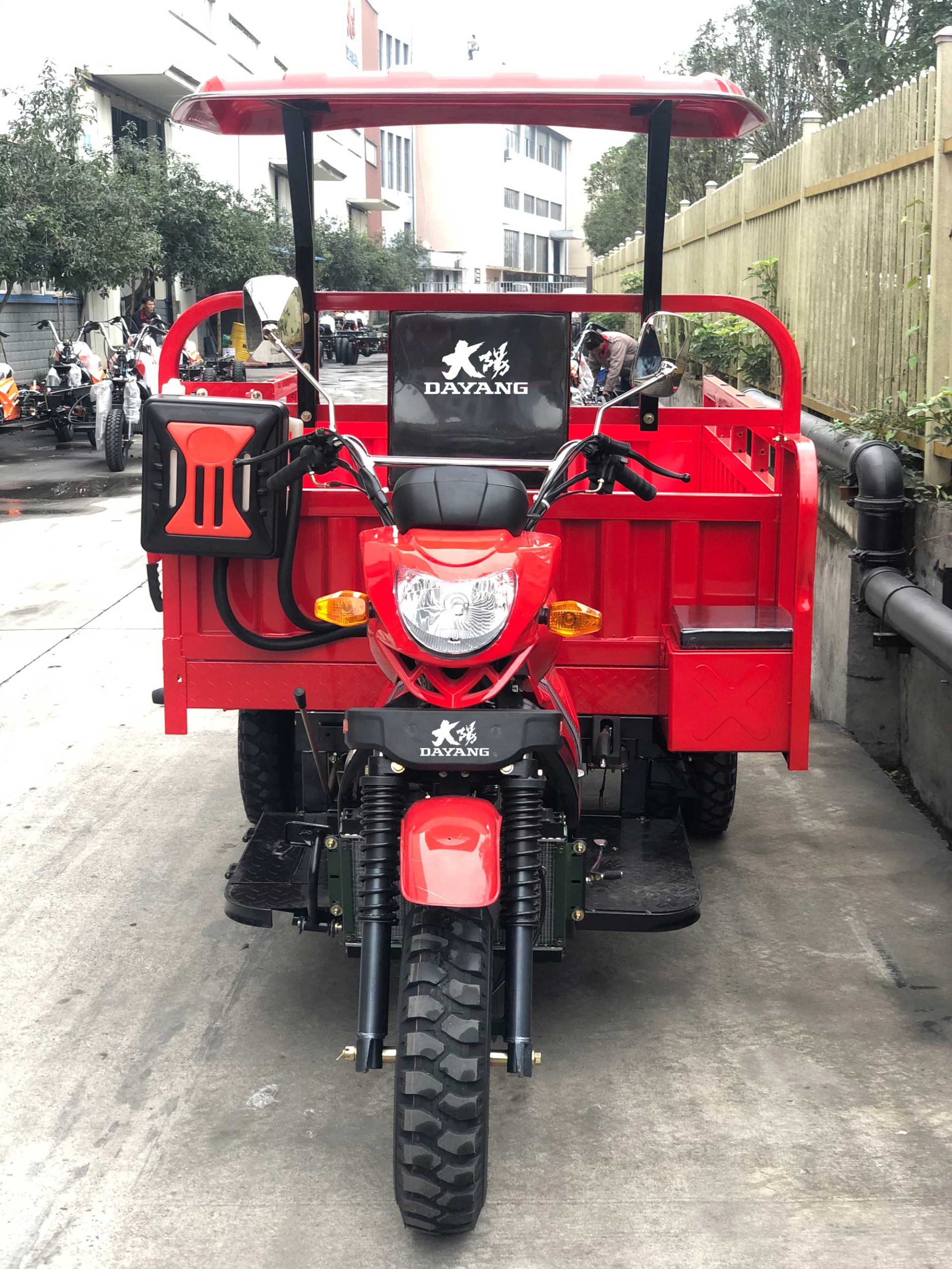DAYANG 350CC Water Cooled 5 Wheeler Gas Motorized Tricycle with and CCC Certification