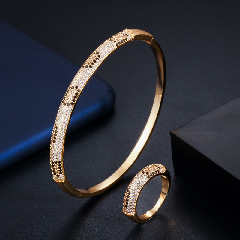 Fashion Bracelet Ladies Silver Color Cubic Zirconia Bangle Royal Tennis Bracelets Jewelry for Christmas Gift