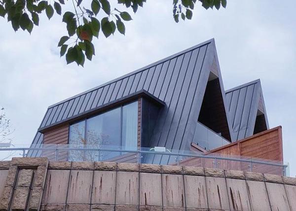 Prefab Home Easy Assembled House Light Steel Framing Beautiful Wooden House