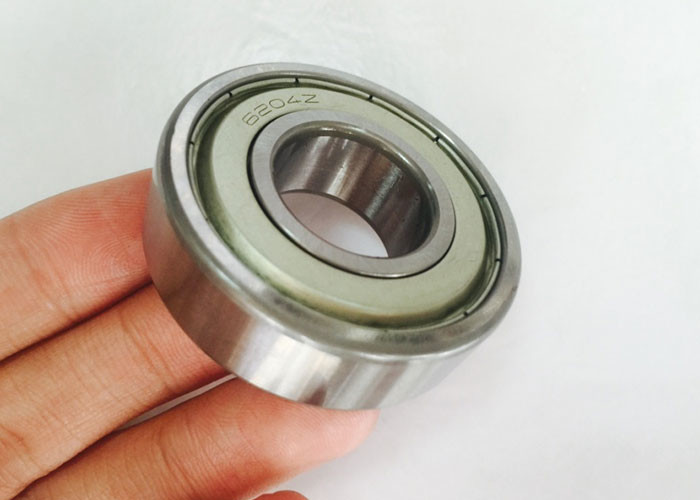 Single Row Deep Groove Ball Bearing 6017 2RS-2Z / Steel Cage Bearing 85*130*22MM