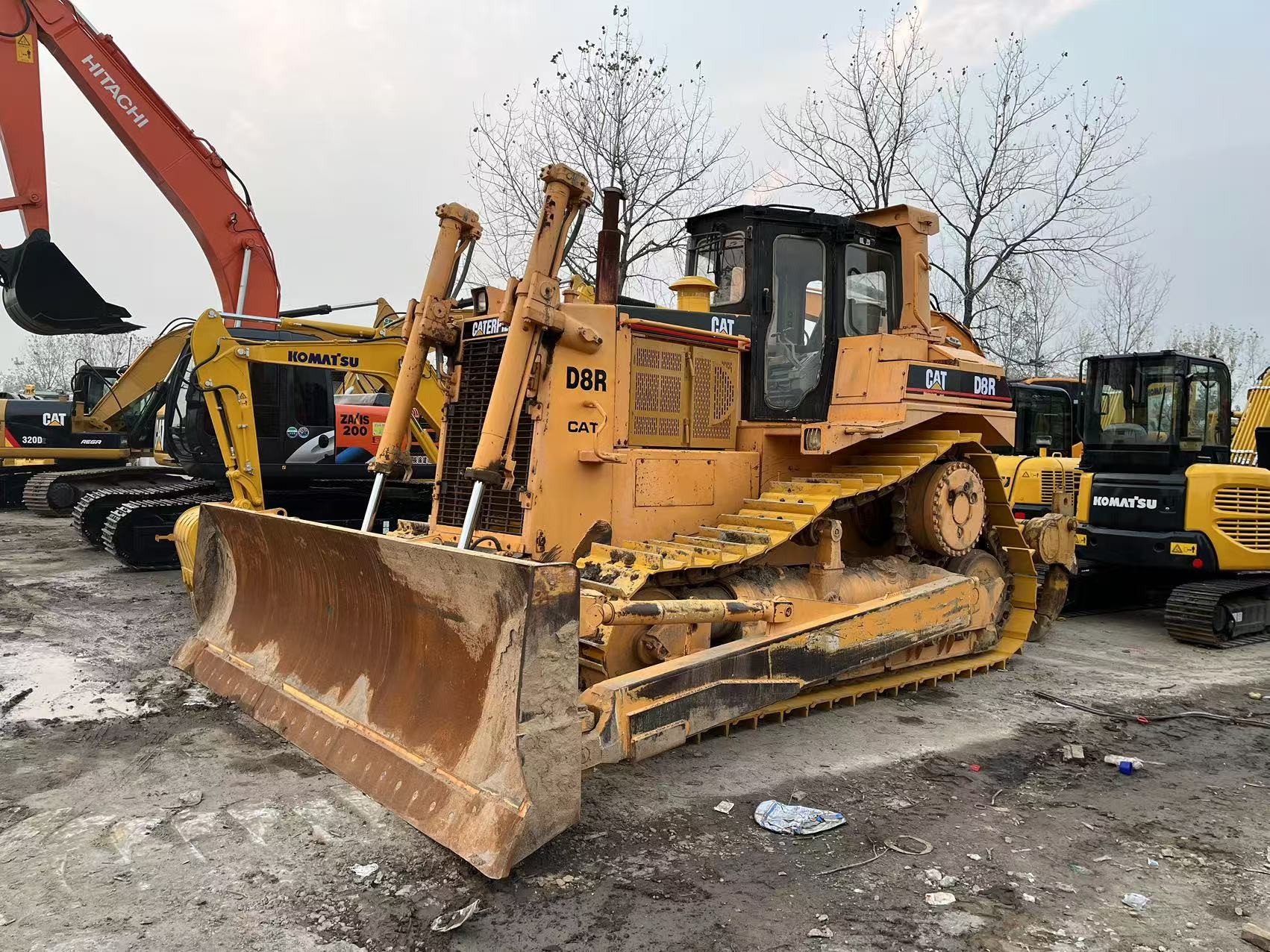 37771kg Original Brand Used Caterpillar Cat D8r 8.7 M3 Capacity Bulldozer For Project