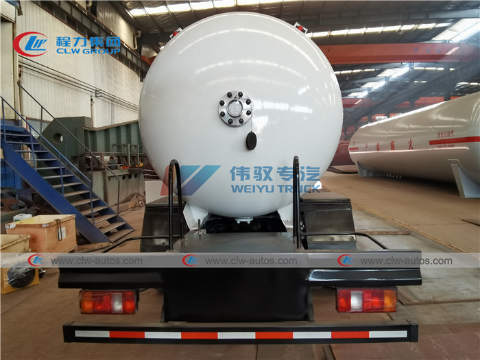 Sinotruk Howo 160HP 10cbm LPG Gas Tanker Truck