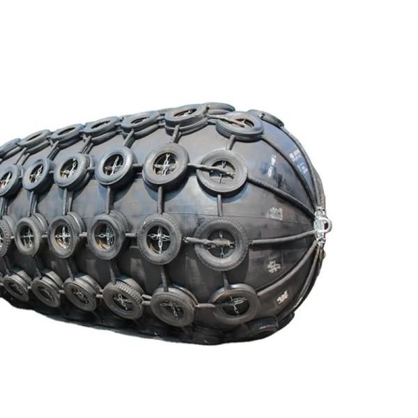 High Abrasion Cylindrical Dock Rubber Fender Customizable Height For Marine