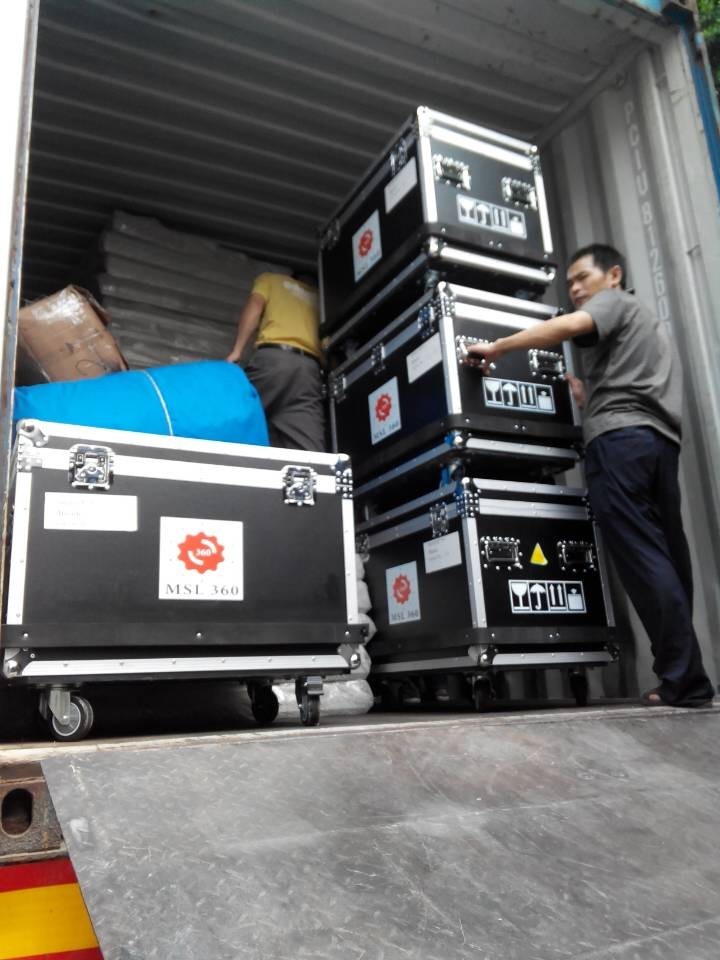 Black Color With Logo 12mm Waterproof Plywood Carrying Cases For Led Moving Ahead With Custom Logo Printing
