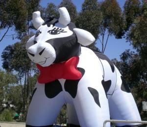 Wholesale CE outdoor lovely inflatable cow animal model for sale from china suppliers