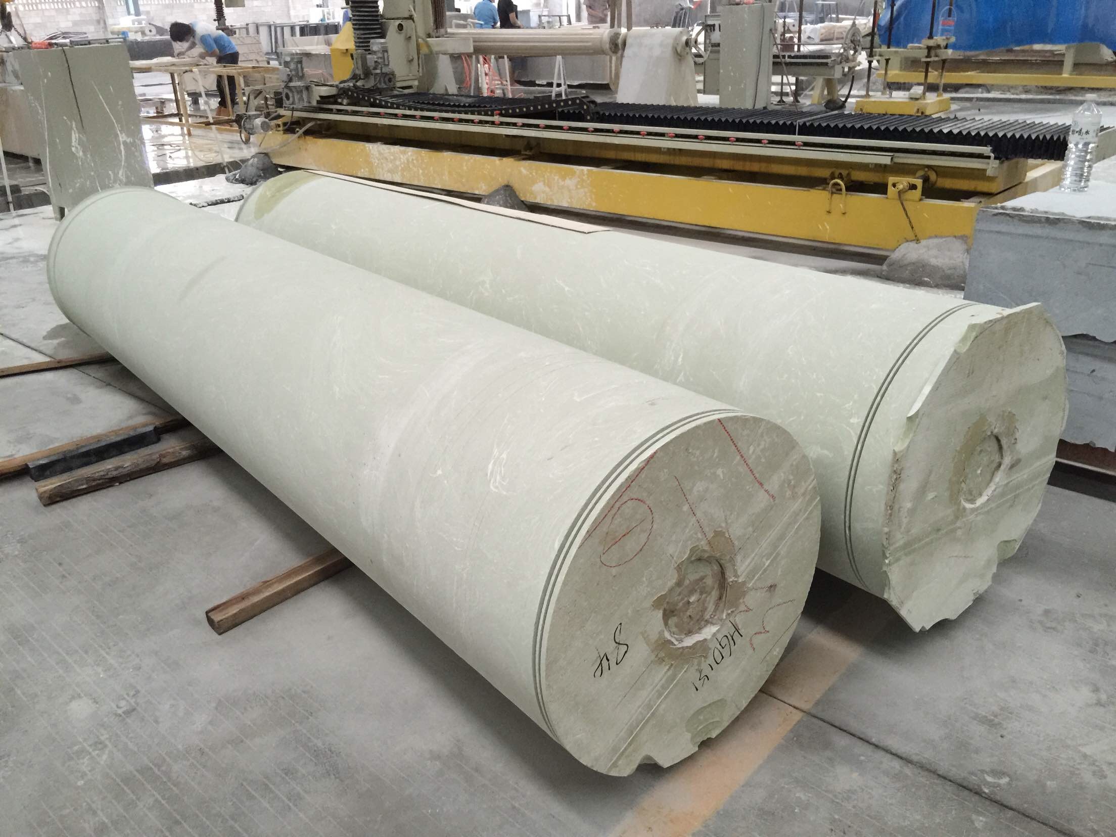 12.5kW Gross Power Column Cutting Machine For Metal Cutting With High Accuracy