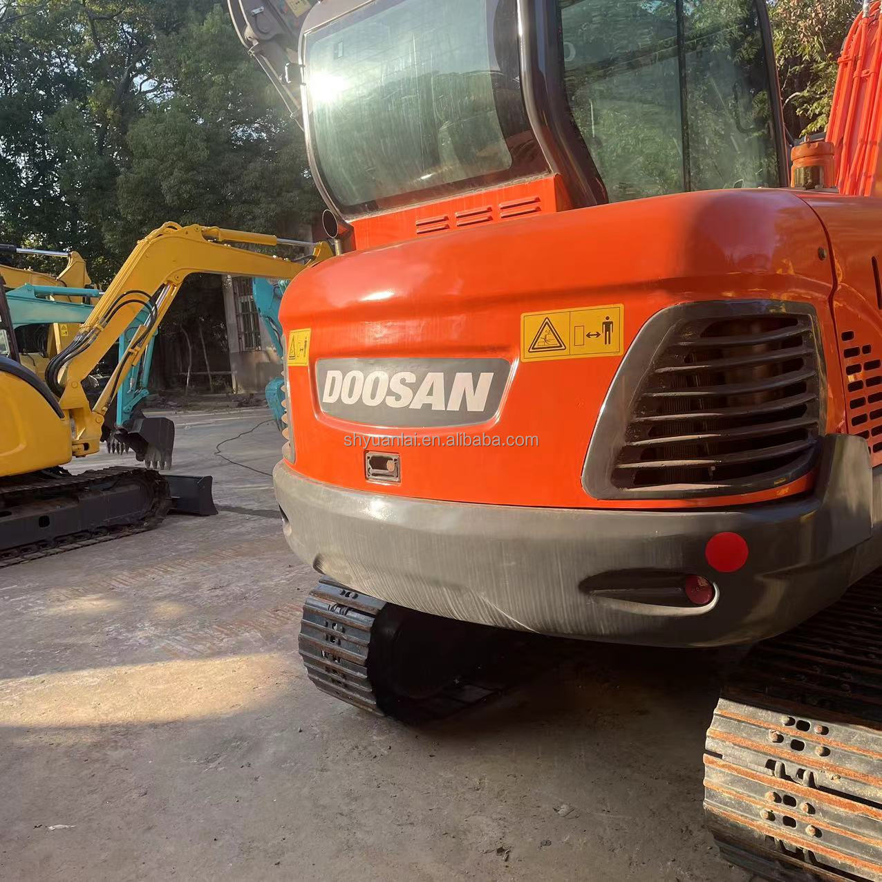 High Slope Efficiency Used Doosan Excavator DX60 Super With 38.9kW And Original Color