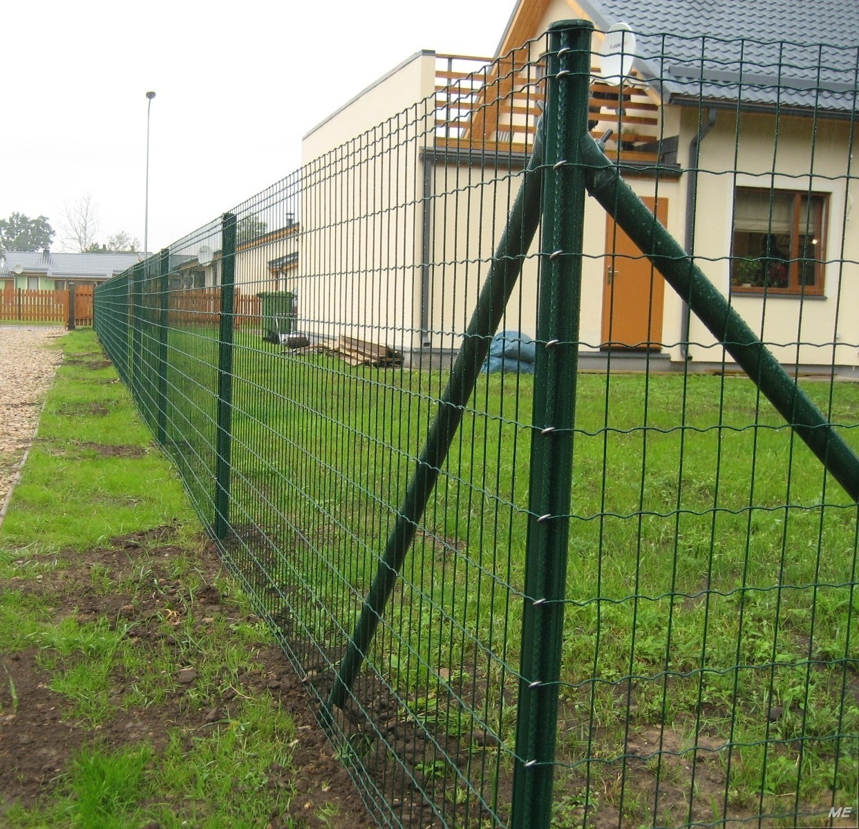 50x200mm Welded Wire Mesh Fencing Outdoor Building Decorative Garden Metal
