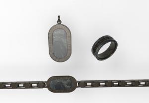 Wholesale Lightweight Men's Accessories Carbon Fiber Pendant Jewelry and Unique Pattern Ring Bracelet with Inlay Technology from china suppliers