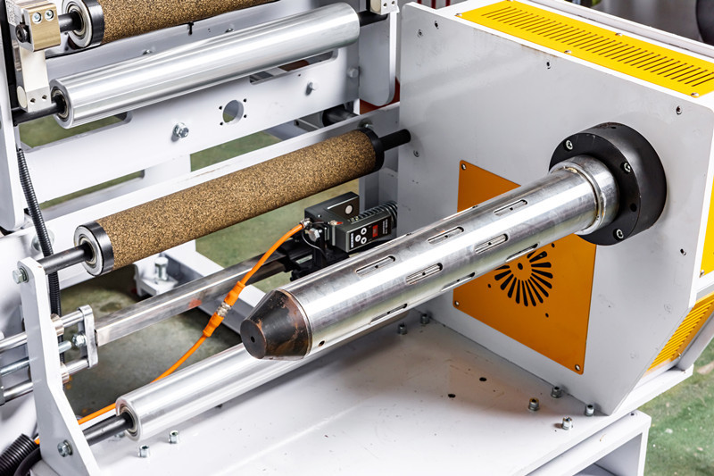Hot Side Sealing Film Folding Machine For Medicine Bag