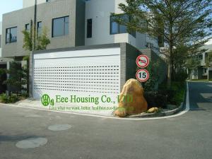 Wholesale White Color Remote Control Aluminum alloy rolling garage door, Powder coating Surface from china suppliers