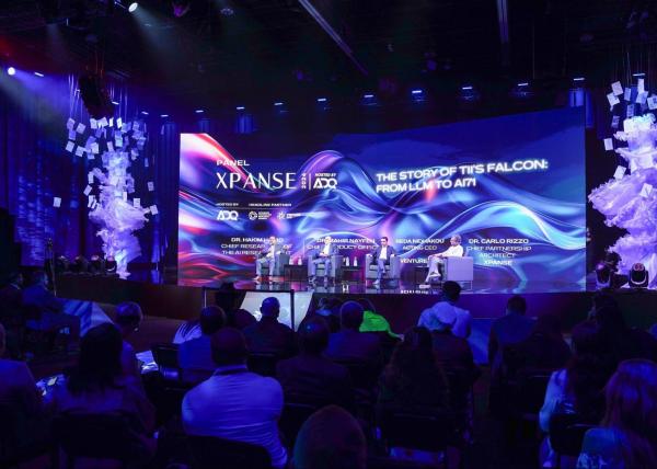 Indoor Mosaic-Free Full-Color Advertising LED Screen P5 Commercial Center