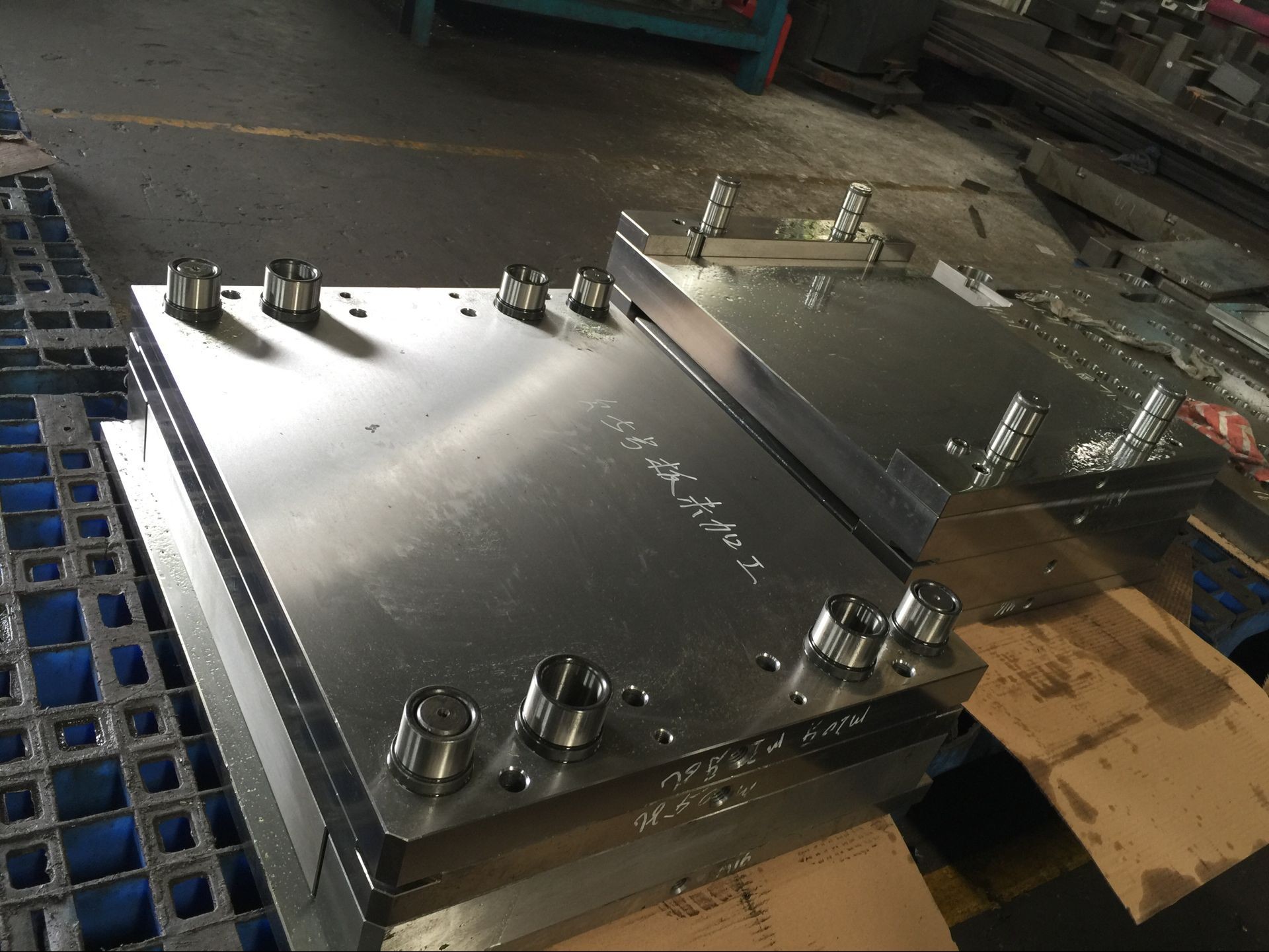 Mold Frame Inserts 1.2085 Plastic Mold Tool Steel