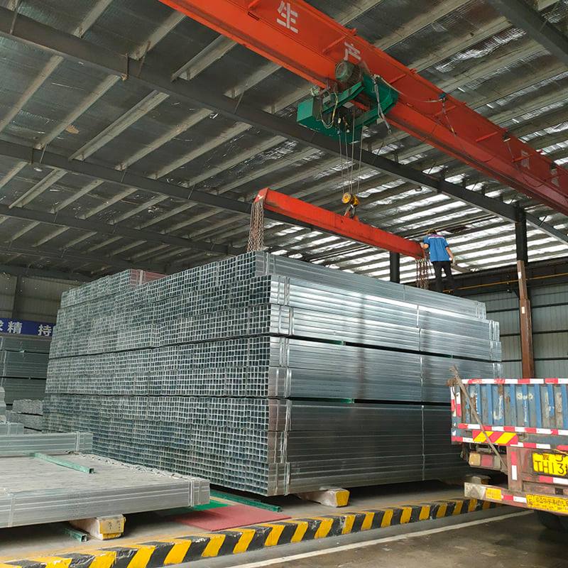 Hot Rolled Square Galvanized Steel Pipe 4m - 10m Straight Seam Welded Pipe