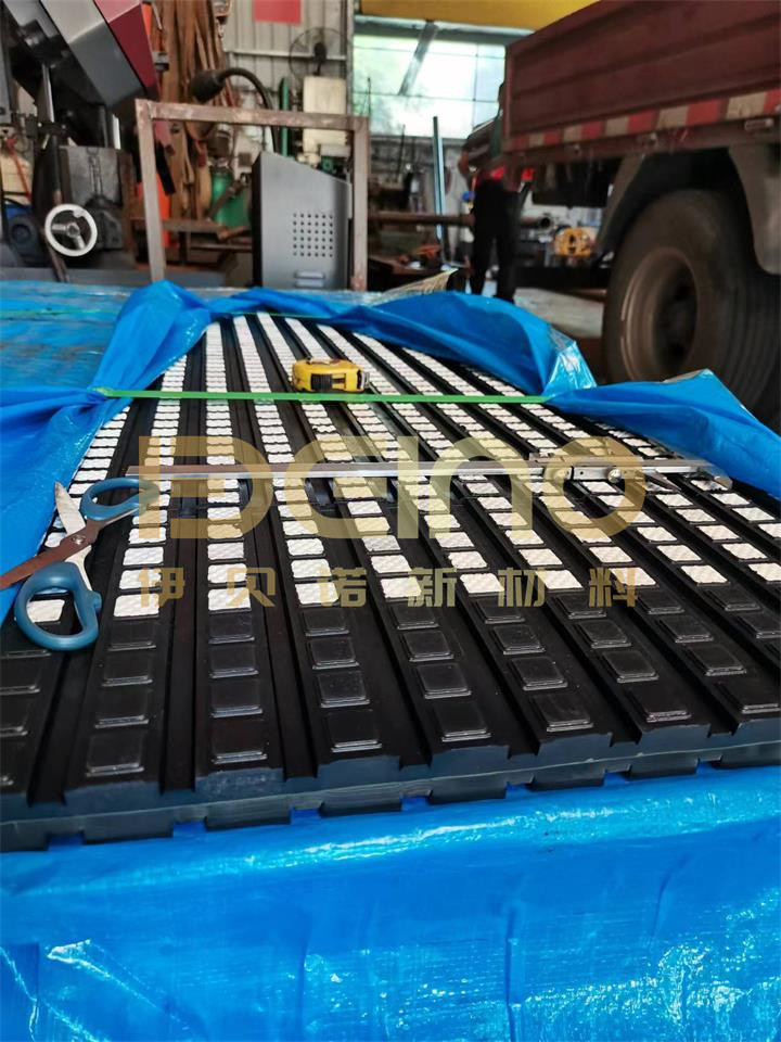 Customized Ceramic Pulley Lagging Sheet Wear Resistance With Rubber Coating