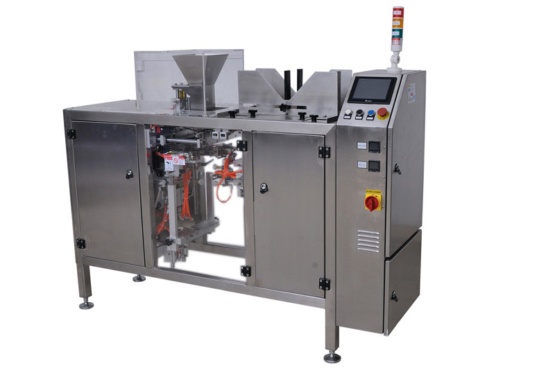 Mini Premade Pouch Filling Sealing Machine 30 bpm For Liquid Packing